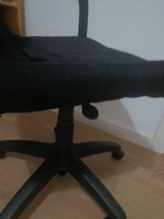 Silla de oficina negra