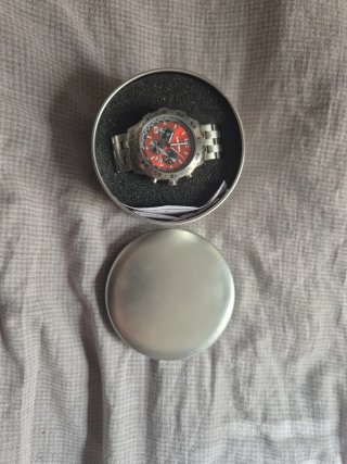 Reloj Hilti Cronógrafo Rojo