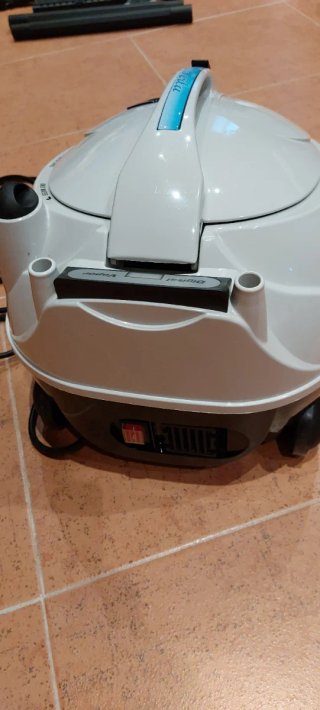 Maquina vaporeta profesional como nueva.