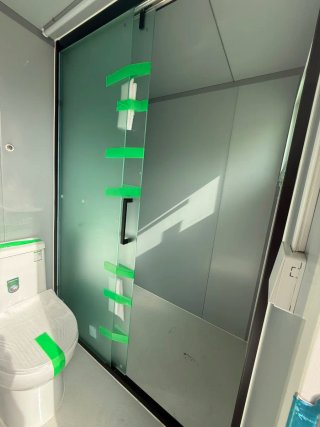 Caseta/Baño Portátil de Servicio