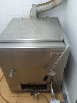 Caldera para cocer embutidos