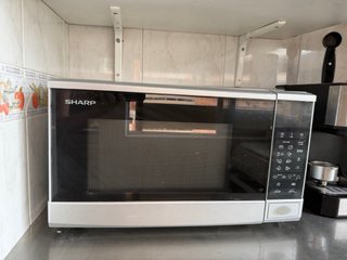 Lote: Lavadora, Secadora, Microondas y Frigorífico