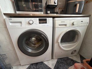 Lote: Lavadora, Secadora, Microondas y Frigorífico