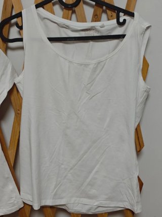 2 Camisetas Yessica Blancas Talla M