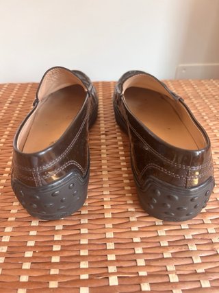 Mocasines Tod's charol burdeos