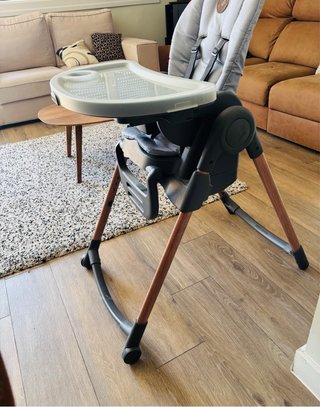 Trona evolutiva Maxicosi con bandeja
