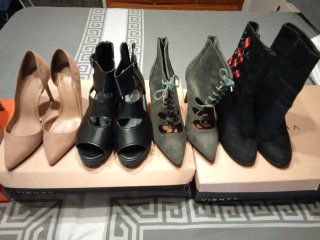 Lote de zapatos de tacón y botines