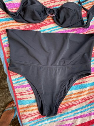 Traje de baño La Perla negro.