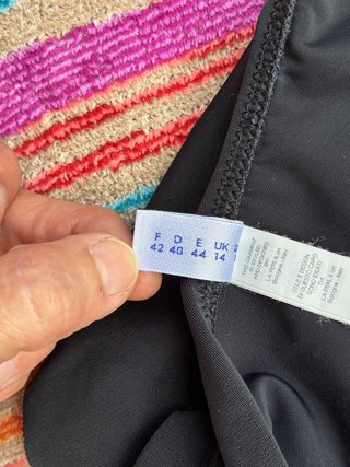 Traje de baño La Perla negro.