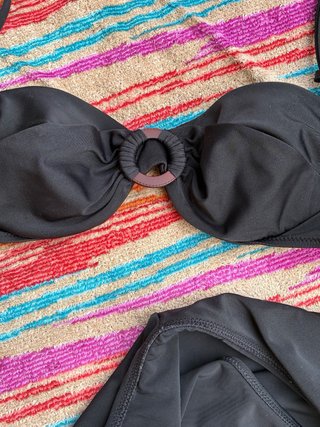 Traje de baño La Perla negro.