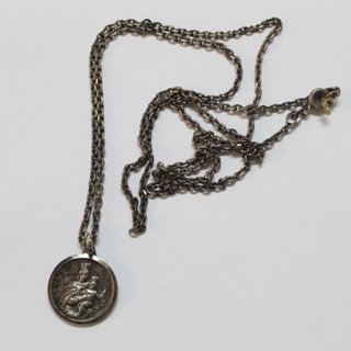 Antigua Medalla Virgen del Carmen Plata