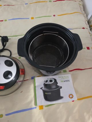 Freidora Frei-Matic con accesorios