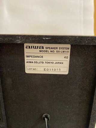 Altavoces Aiwa Marrones y Grises