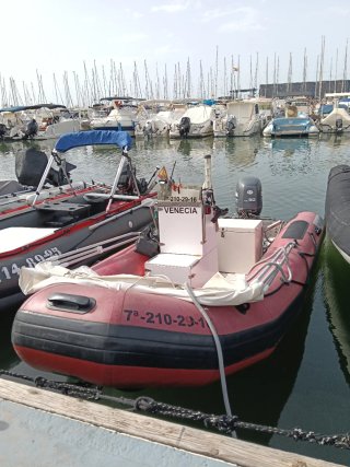 Semirrígida Astec 4.5m + Yamaha 50cv 4T