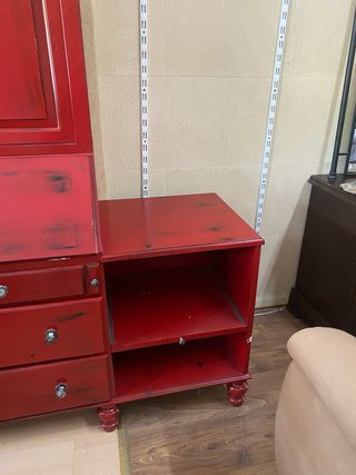 Mueble bureau de madera rojo