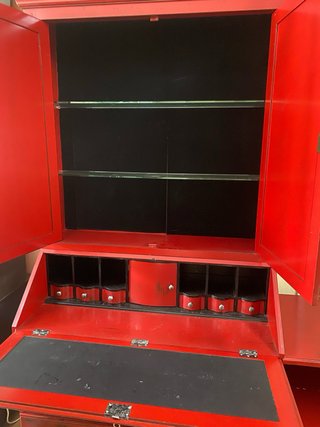 Mueble bureau de madera rojo