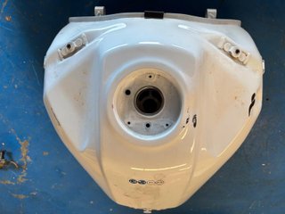 Deposito Honda Transalp 750 GOLPE tanque gasolina