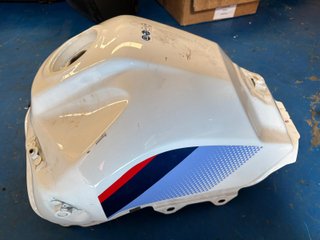 Deposito Honda Transalp 750 GOLPE tanque gasolina