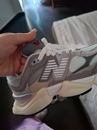New Balance 9060
