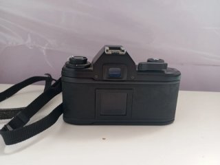 Cámara Nikon EM Negra