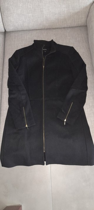 Abrigo negro mujer cremallera