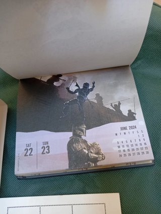 Calendario Mandalorian Grogu 2024 y Sellos star