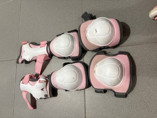 Patines Infantiles Rosas con Protecciones