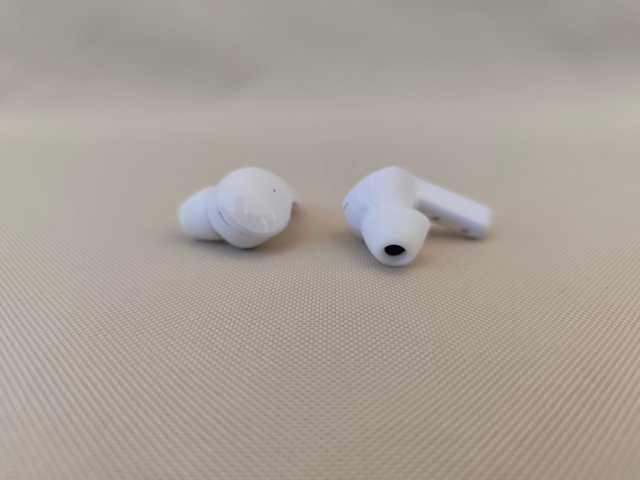Auriculares inalámbricos TWS con estuche - Blancos