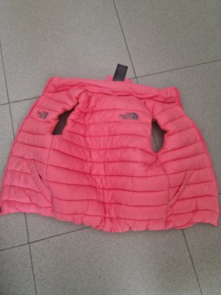 Chaleco The North Face rosa fucsia