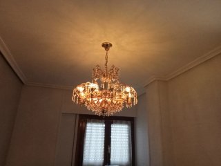 Lámparas de lágrimas doradas y cristal