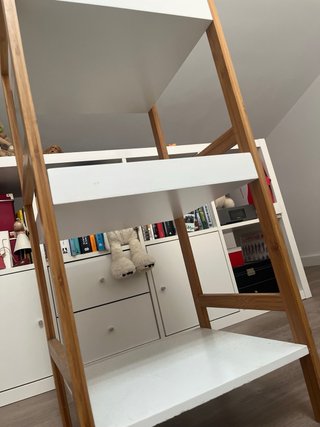 Estantería baño de madera y plástico