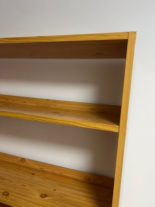 Estantería de madera con 5 baldas