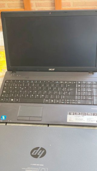2 Portátiles Acer y HP - Para Piezas