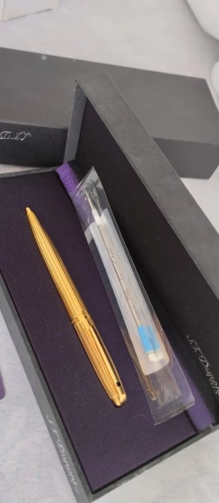 Bolígrafo S.T. Dupont Dorado