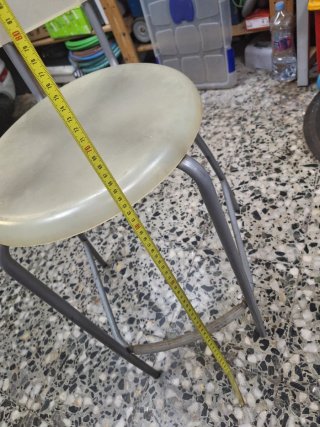 Sillas altas apilables para barra
