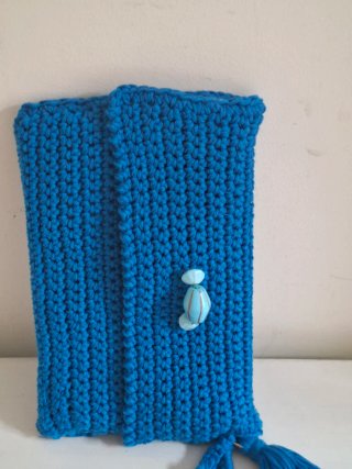 Bolso de mano azul con adorno 27x15 cm