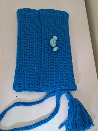 Bolso de mano azul con adorno 27x15 cm