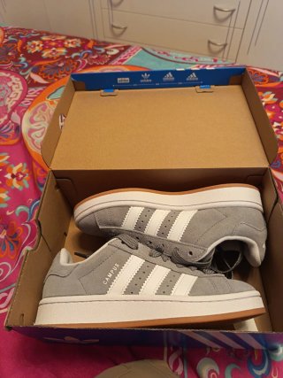 Zapatillas Adidas Campus Gris y Blancas