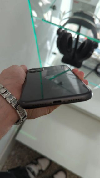 iPhone 11 64GB Reacondicionado Negro