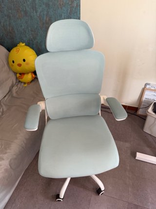 Escritorio elevable madera + Silla ergonómica