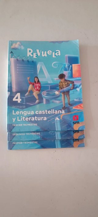 Libros de texto revuela 4° primaria