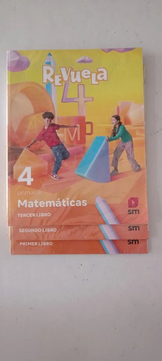 Libros de texto revuela 4° primaria