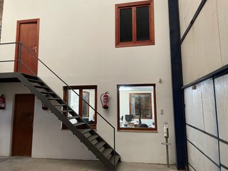 Nave 605 m² lista para trabajar Vitoria