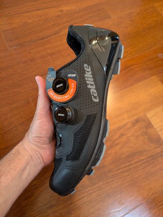 NUEVAS Zapatillas CATLIKE MIXINO XC1 talla 43