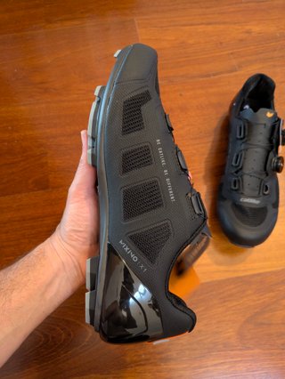 NUEVAS Zapatillas CATLIKE MIXINO XC1 talla 43