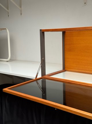 Vitrina Pared “Glassbox” Jorge Pensi para Disform