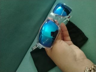 Gafas de sol Oakley azules y turquesas