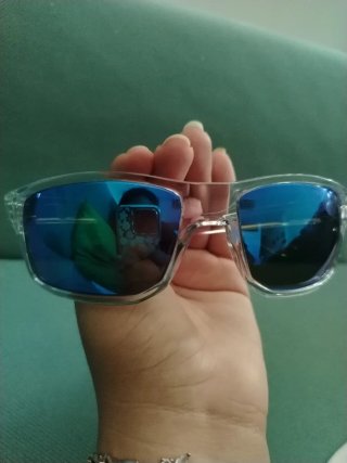 Gafas de sol Oakley azules y turquesas