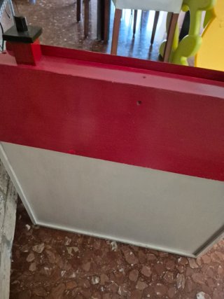 Casita de muñecas de madera