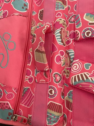 Mochila escolar tipo cartera cupcakes